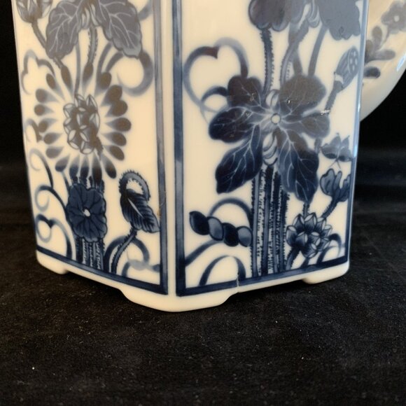Blue White Oriental Hexagonal Lidded Teapot Bamboo Handle Butterflies Noritake - Picture 14 of 15